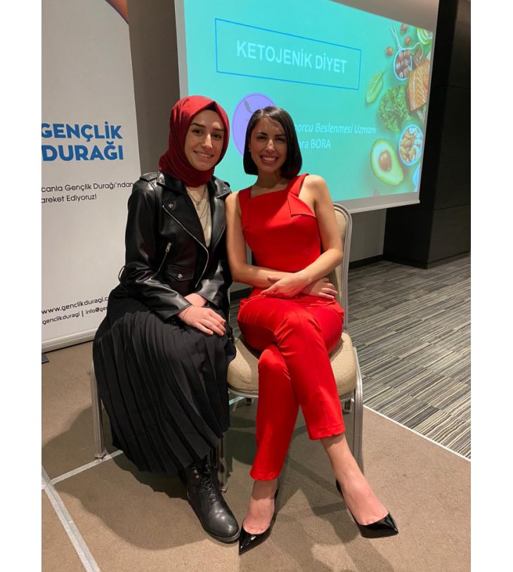 İstanbul Gençlik Durağı "Zehra Bora ile Ketojenik Diyet Sunumu"