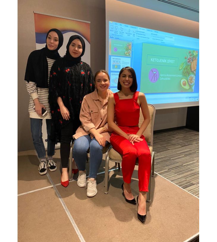 İstanbul Gençlik Durağı "Zehra Bora ile Ketojenik Diyet Sunumu"