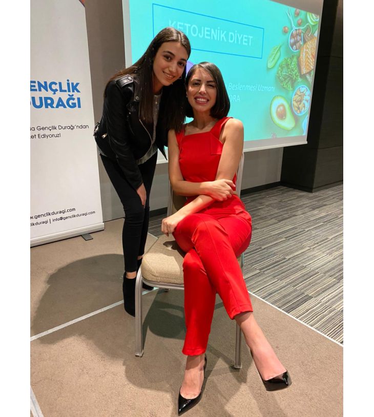 İstanbul Gençlik Durağı "Zehra Bora ile Ketojenik Diyet Sunumu"