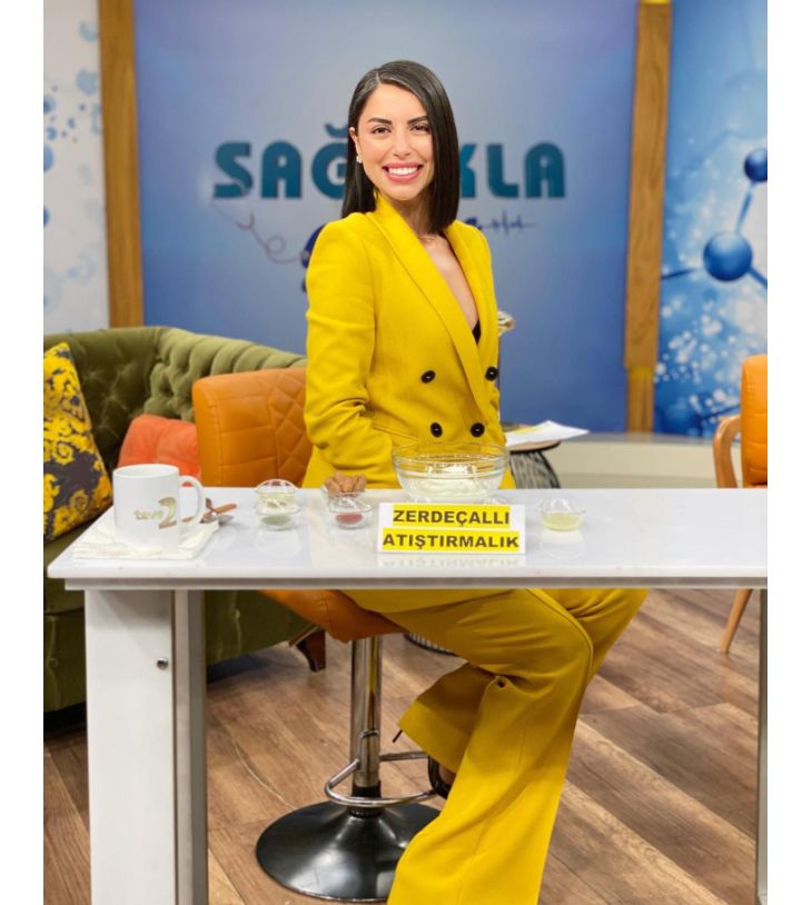 Derya Baykal'ın Teve2 "Sağlıkla Gülümse" Programı Konuğu Zehra Bora